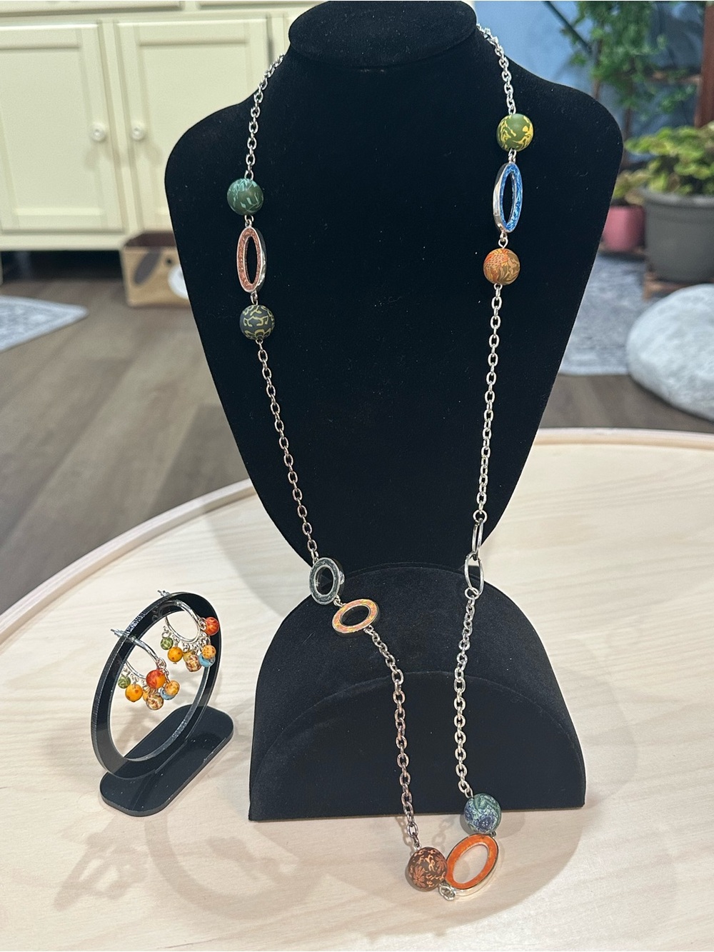 Viva Beads Handmade Beads Long Necklace and Hoop Earrings Set New Without Tags
